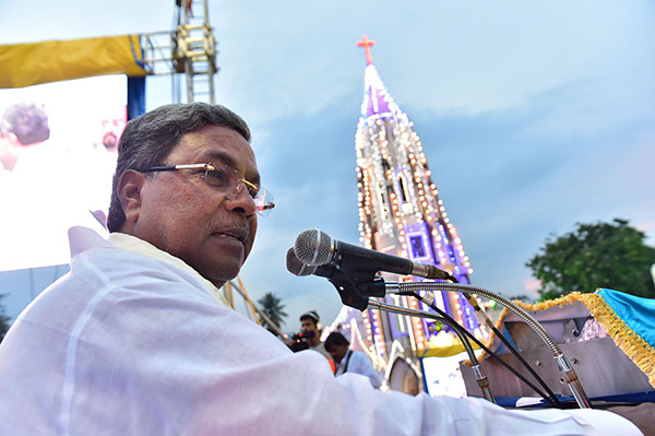 ಮತೀಯವಾದಕ್ಕೆ ಧರ್ಮ ಸಹಿಷ್ಣುತೆಯೇ ಮದ್ದು: ಸಿಎಂ ಸಿದ್ದರಾಮಯ್ಯ